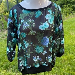 NWT Bobbie Brooks 1X Sheet floral blouse top Elastic waist